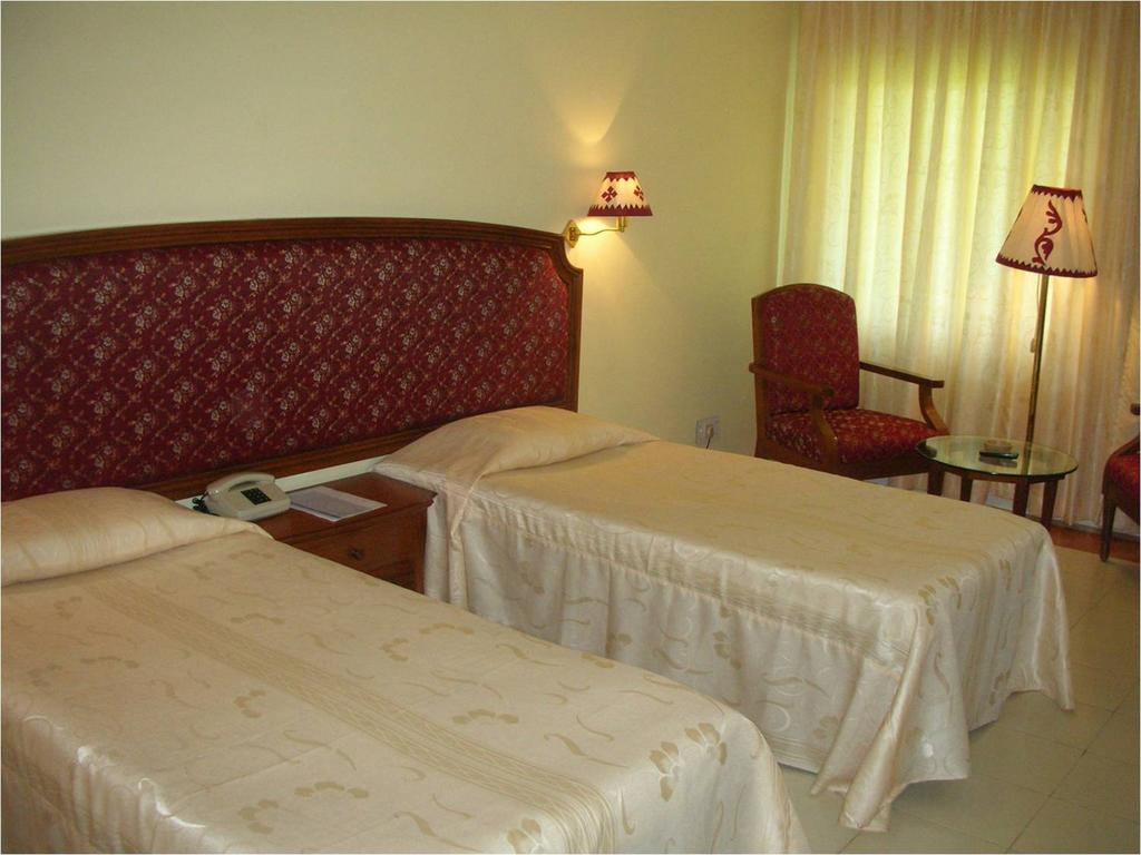 Hotel Kalinga Ashok Bhubaneswar Exterior foto