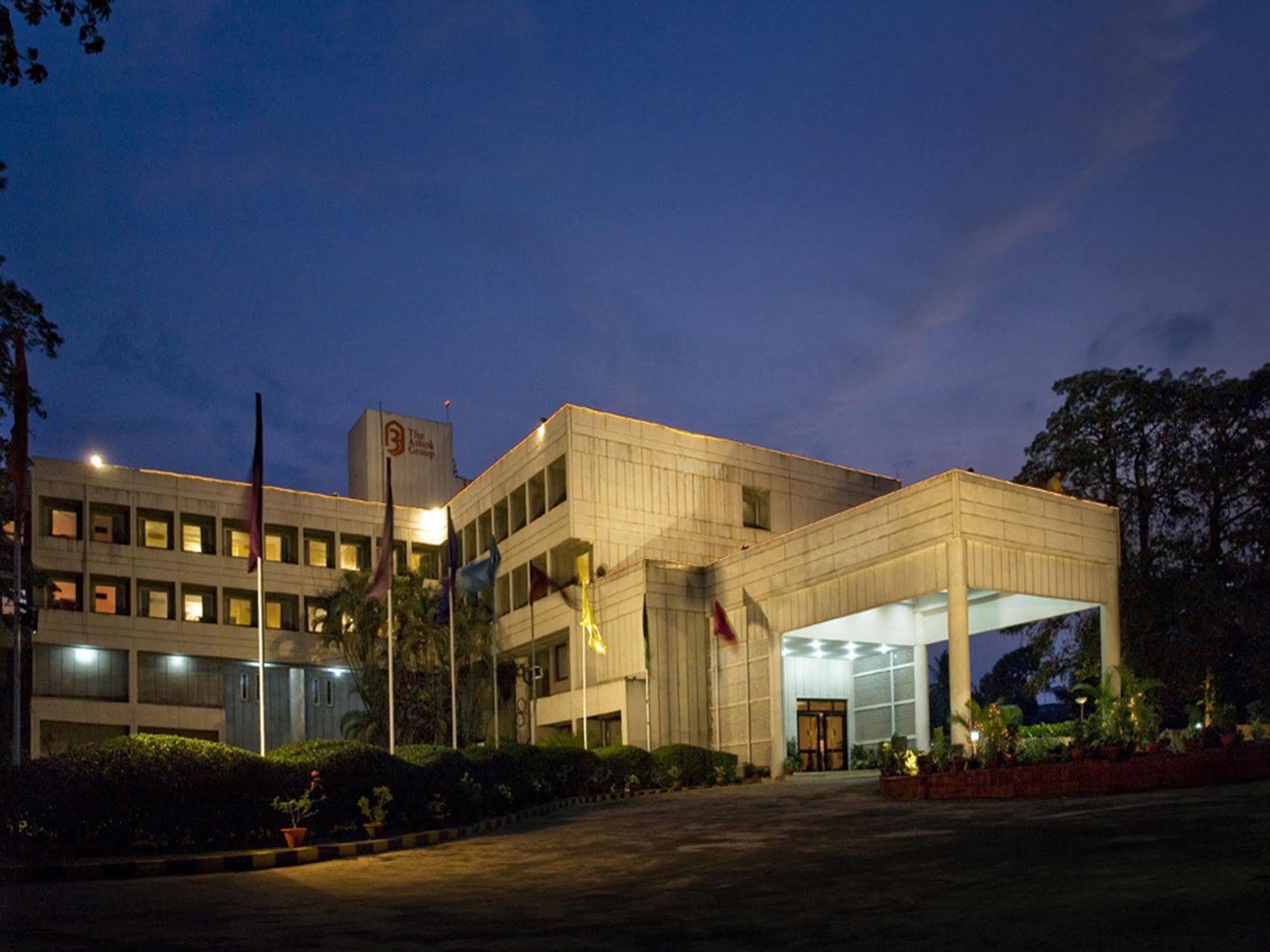 Hotel Kalinga Ashok Bhubaneswar Exterior foto