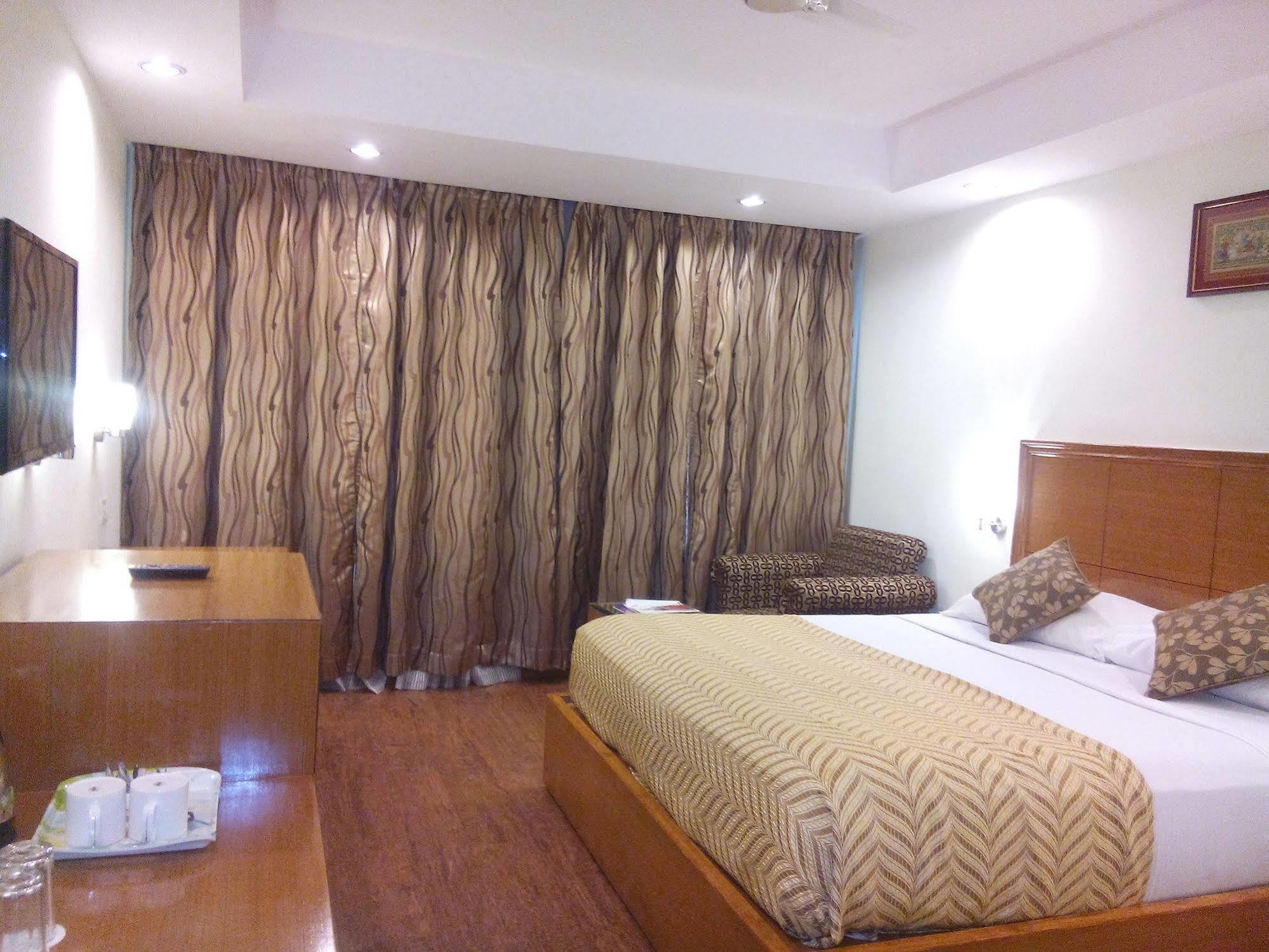Hotel Kalinga Ashok Bhubaneswar Exterior foto