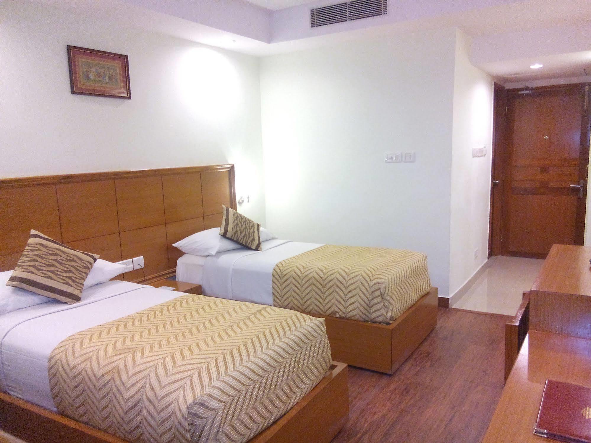 Hotel Kalinga Ashok Bhubaneswar Exterior foto